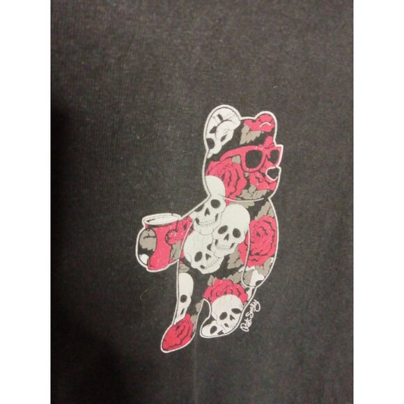 Riot Society Skull Bear Tshirt Size Medium Deadstock - Picture 2 of 2